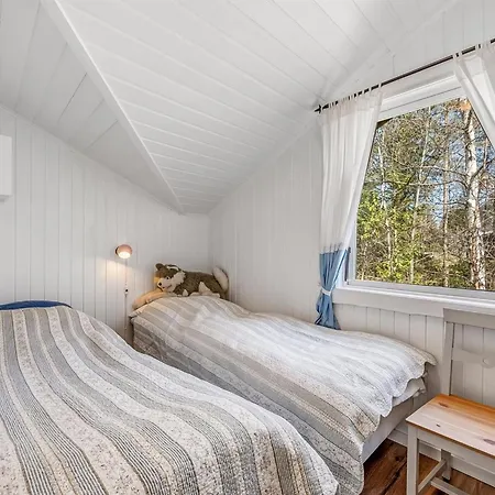 Caya - 450m To The Fjord By Interhome